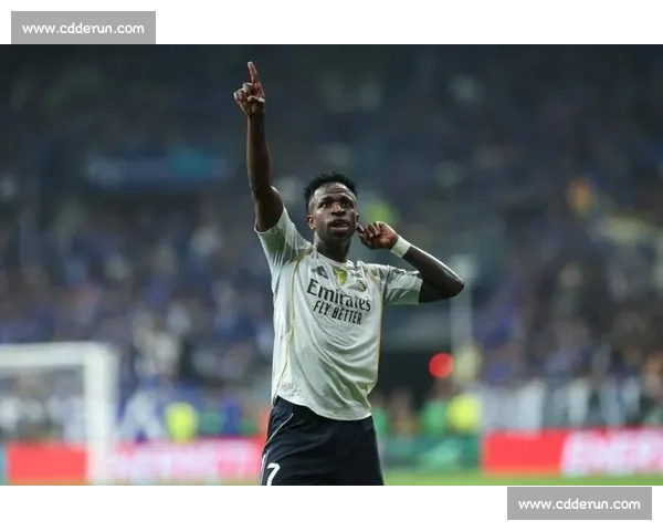 天空体育曝皇马售维尼修斯至沙特 标价 2.5 亿欧起