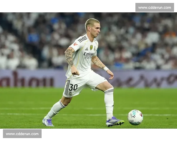 皇马新援首秀!阿诺德、赫伊森领衔出战世俱杯 皇马新援首秀!阿诺德、赫伊森领衔出战世俱杯