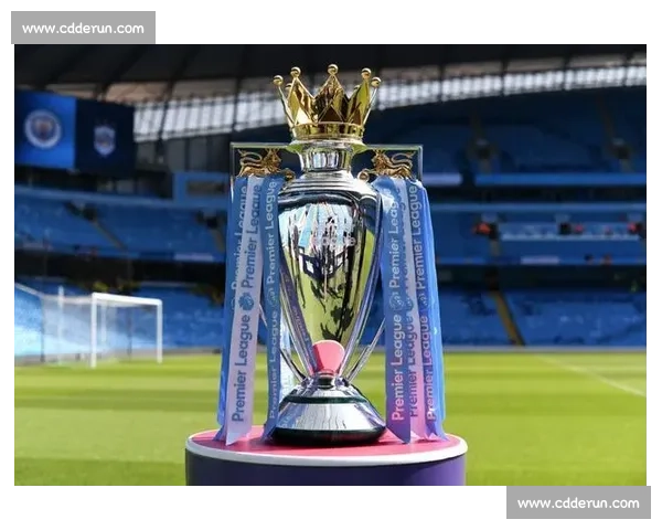 歌声与奖杯:姆巴佩点赞维尼修斯,阿森纳剑指英超